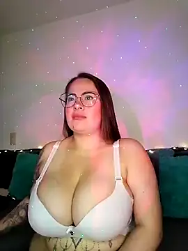 soofy   online show from 05/24/26, 04:56