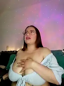 soofy   online show from 11/11/25, 02:28