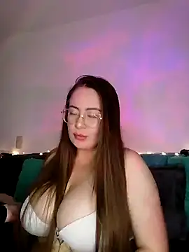 soofy   online show from 11/04/25, 02:48