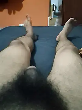 Snapshot of ElWeUltimO chatting on 02/20/26, 03:58 ElWeUltimO online show from 02/20/26, 03:58