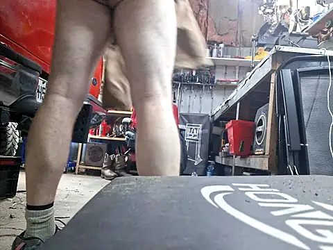 Frankdick01 online show from 11/06/25, 06:50