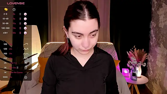 hannacheekss  online show from 03/10/26, 02:04