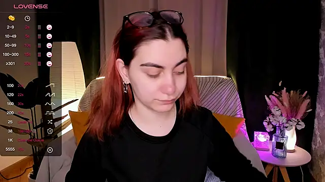 hannacheekss  online show from 03/13/26, 02:16