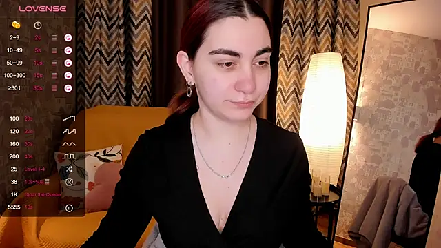 hannacheekss  online show from 03/03/26, 02:07