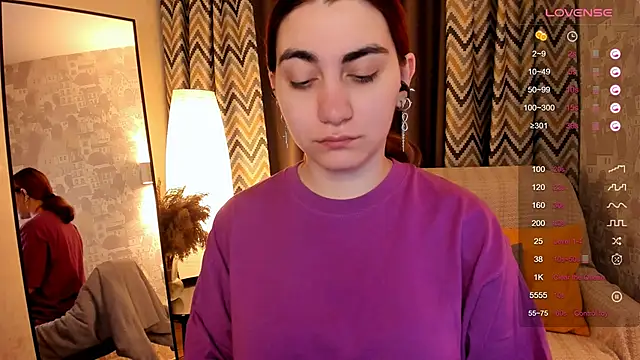 hannacheekss  online show from 10/08/25, 02:13