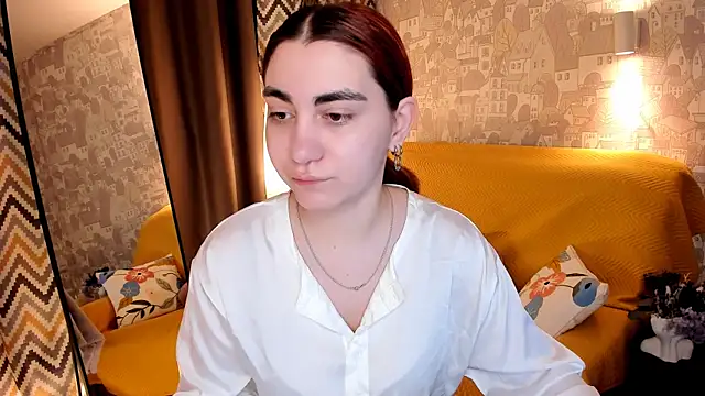 Snapshot of hannacheekss_ chatting on 06/05/26, 02:16 hannacheekss online show from 06/05/26, 02:16