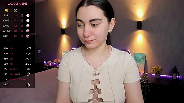 hannacheekss  online show from 02/28/25, 02:09