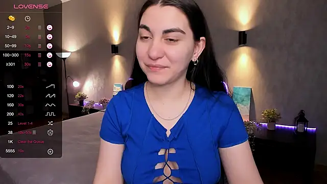 hannacheekss  online show from 03/04/25, 02:17