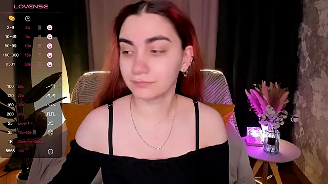 hannacheekss  online show from 02/18/26, 02:09