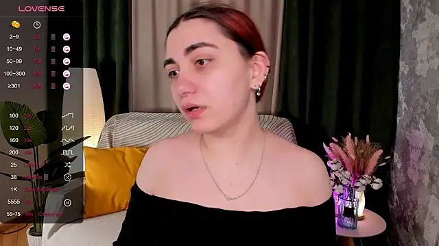 hannacheekss  online show from 04/09/26, 02:02