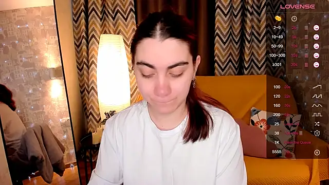 hannacheekss  online show from 04/02/26, 02:08