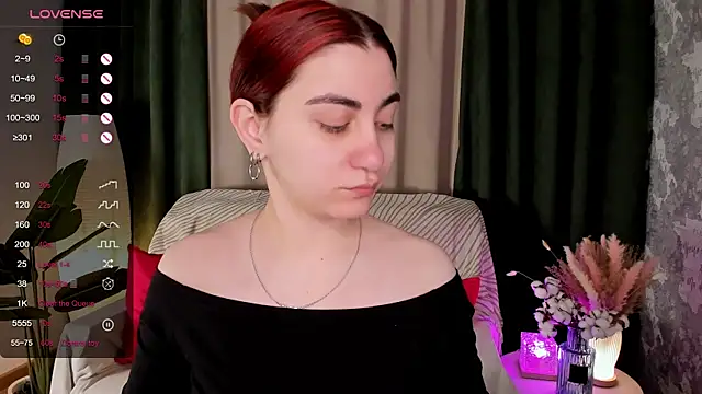 hannacheekss  online show from 04/29/26, 02:05