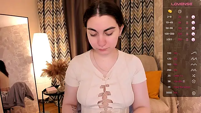 hannacheekss  online show from 03/18/25, 02:08