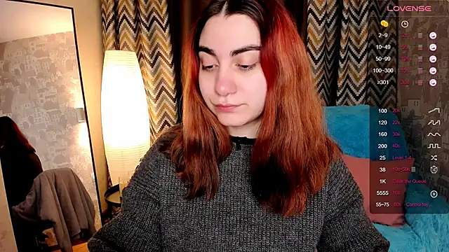 hannacheekss  online show from 11/11/25, 02:06