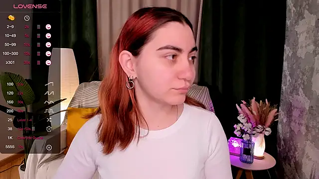 hannacheekss  online show from 03/28/26, 02:01