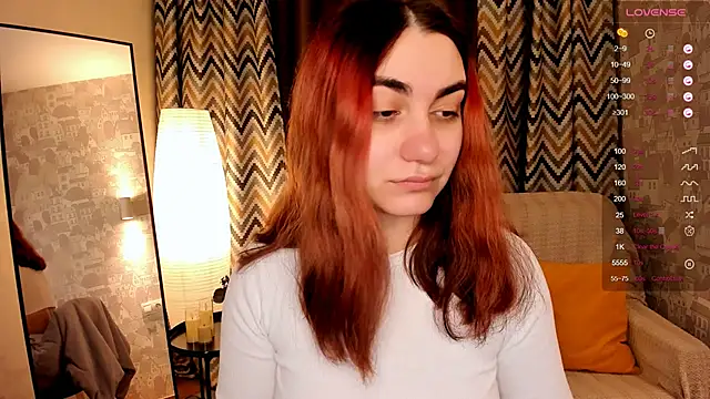 hannacheekss  online show from 11/05/25, 02:03