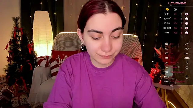 hannacheekss  online show from 12/18/25, 02:05