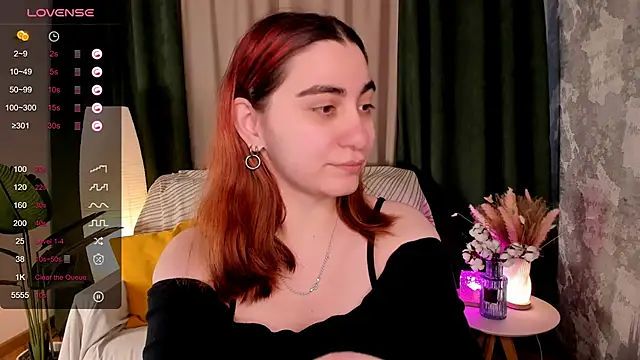 hannacheekss  online show from 03/24/26, 02:00