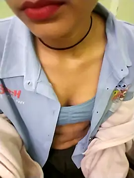 Sexy Mushroom online show from 12/17/25, 08:08