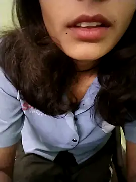 Sexy Mushroom online show from 12/18/25, 01:15