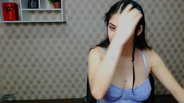 AliceSexyyy  online show from 12/14/25, 11:49