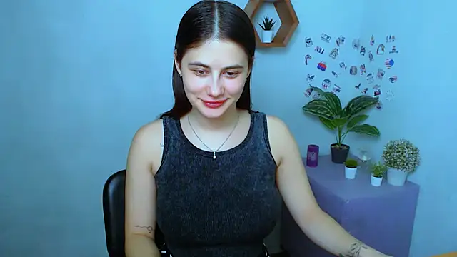 Snapshot of AliceSexyyy_ chatting on 09/20/25, 08:36 AliceSexyyy online show from 09/20/25, 08:36