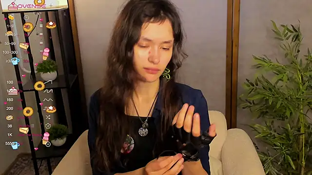 Emily Strikeee online show from 09/15/25, 10:05