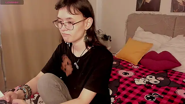 Emily Strikeee online show from 03/19/26, 04:23