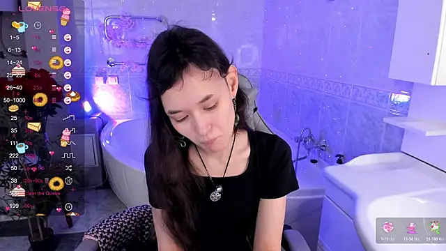 Emily Strikeee online show from 11/23/25, 10:03