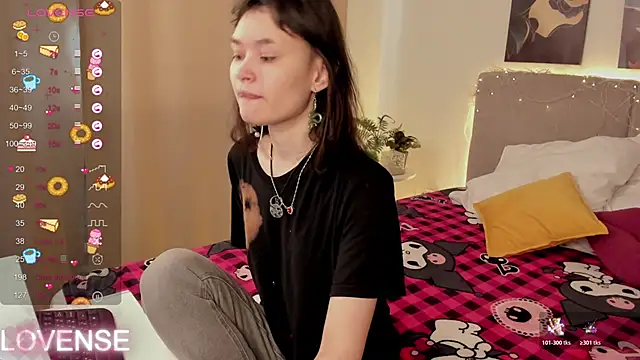 Emily Strikeee online show from 03/12/26, 04:18