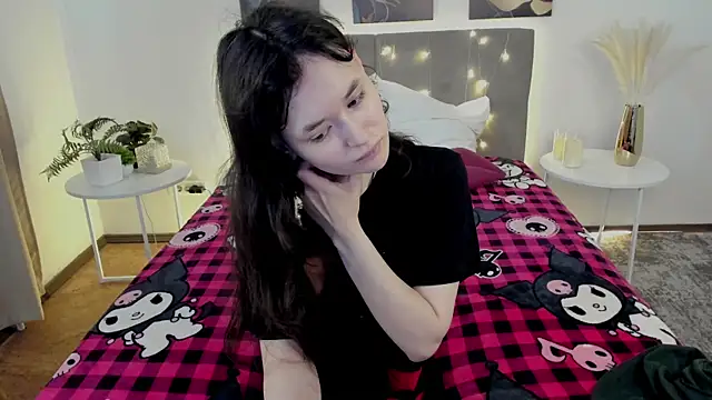 Snapshot of Emily_Strikeee chatting on 05/25/26, 01:38 Emily Strikeee online show from 05/25/26, 01:38