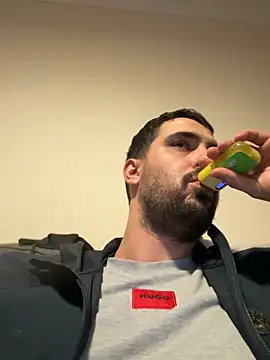 HornyDaddy6inch online show from 11/28/25, 08:53