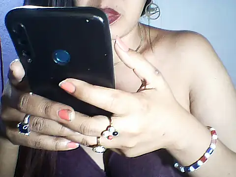 layanah12 online show from 02/09/26, 06:28