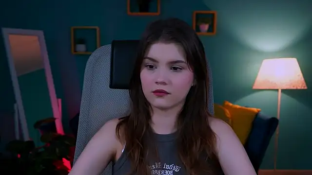 EvaThopson online show from 01/26/25, 12:11