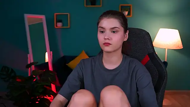 EvaThopson online show from 01/24/25, 06:14