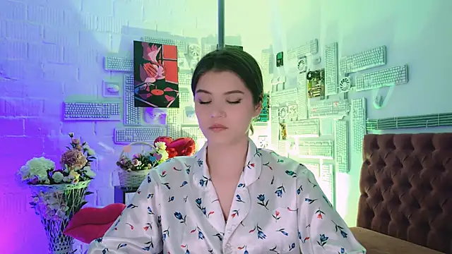 EvaThopson online show from 02/26/25, 12:05