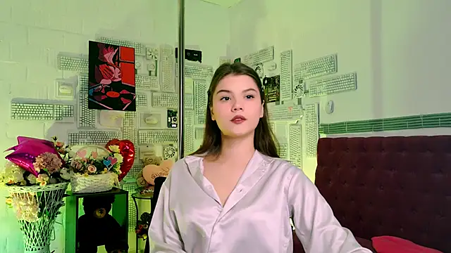 EvaThopson online show from 03/08/25, 11:27