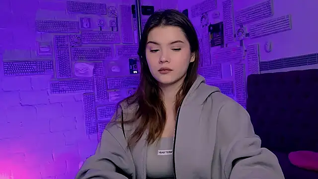 EvaThopson online show from 02/06/25, 12:04