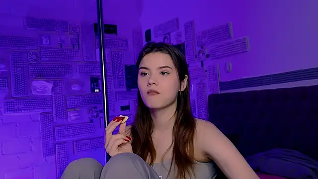 EvaThopson online show from 02/06/25, 03:09