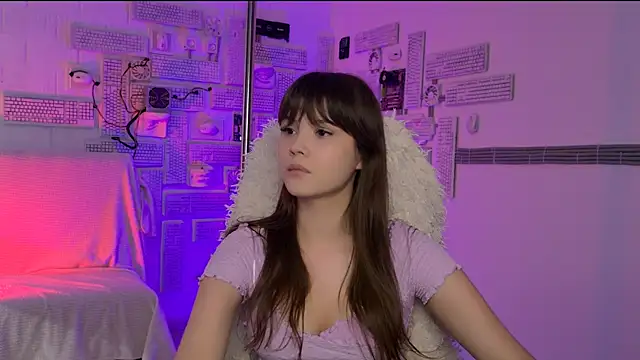 EvaThopson online show from 04/03/26, 09:05