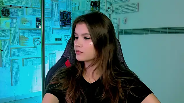 EvaThopson online show from 09/26/25, 12:12