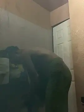 Snapshot of Hxnsovrgon chatting on 03/11/25, 06:08 Hxnsovrgon online show from 03/11/25, 06:08