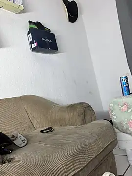 Snapshot of Hxnsovrgon chatting on 03/10/25, 08:28 Hxnsovrgon online show from 03/10/25, 08:28