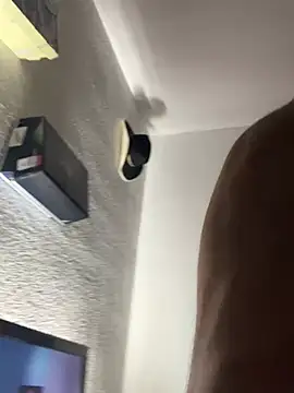 Snapshot of Hxnsovrgon chatting on 03/13/25, 08:26 Hxnsovrgon online show from 03/13/25, 08:26