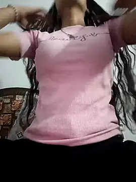 Snapshot of pikubaby chatting on 10/15/25, 06:49 pikubaby online show from 10/15/25, 06:49