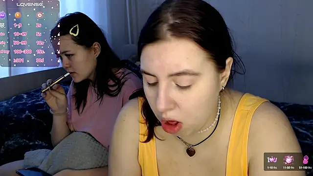 Snapshot of BettyandRich_ chatting on 02/08/25, 06:33 BettyandRich online show from 02/08/25, 06:33