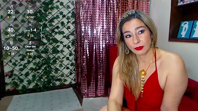 Snapshot of Madam_dali chatting on 10/18/25, 01:02 Madam dali online show from 10/18/25, 01:02