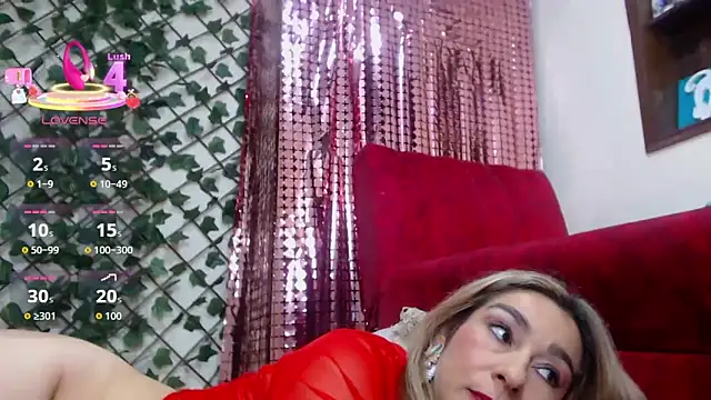 Snapshot of Madam_dali chatting on 09/19/25, 01:04 Madam dali online show from 09/19/25, 01:04