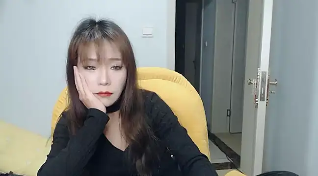 Snapshot of SuSushi728 chatting on 02/18/25, 03:41 SuSushi728 online show from 02/18/25, 03:41