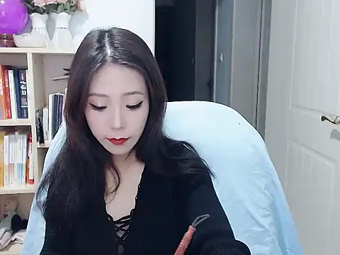 SuSushi728 online show from 02/06/26, 04:14